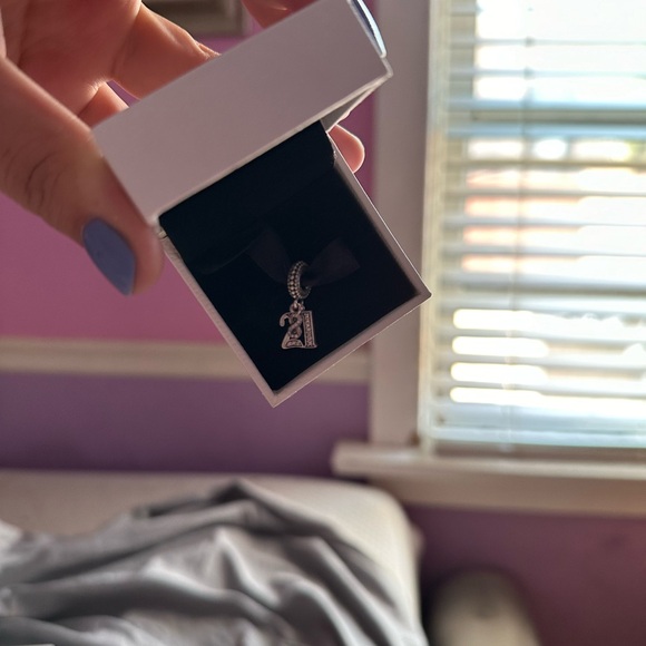 Pandora - 21 Dangle Charm - Picture 3 of 4